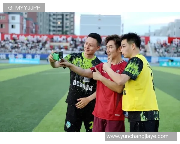 帅气足球星绿茵驰骋闪耀全场谱写激情青春梦想篇章